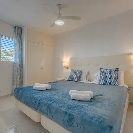 Ponderosa Beachfront 公寓 Playa Feñabe